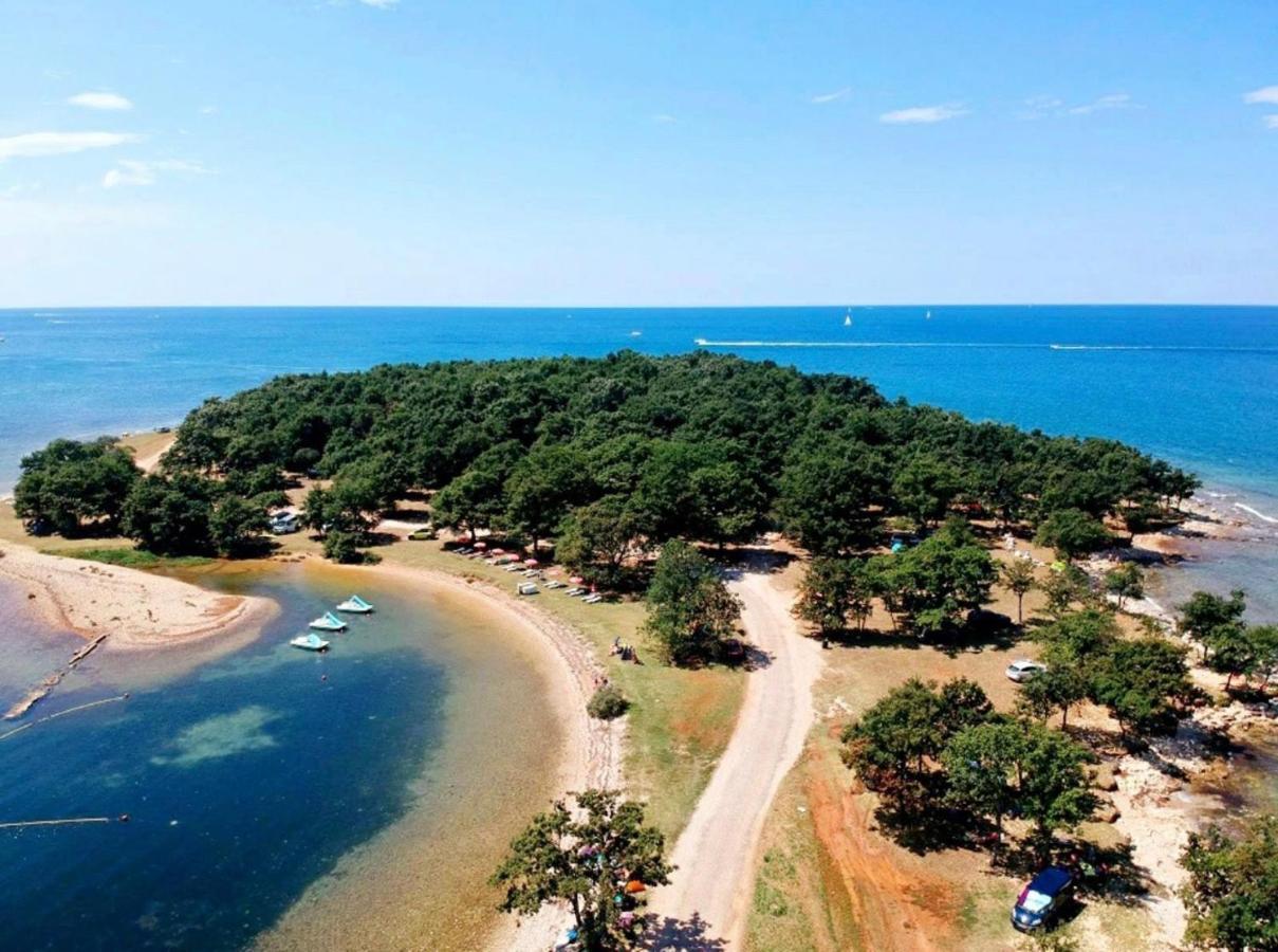 Apartments Vojvoda Porec Esterno foto